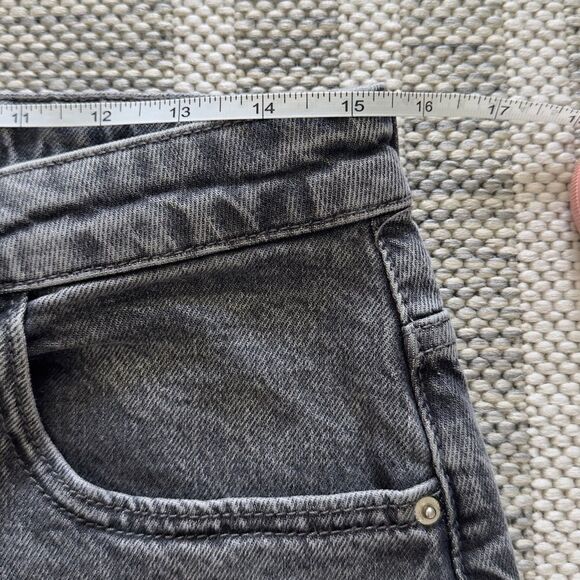 ⭕️ ZARA Denim Shorts Grey - Picture 6 of 9